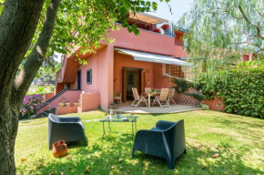 Naxos Seaside Apartment with Gardens, Parking and Swimming Pool